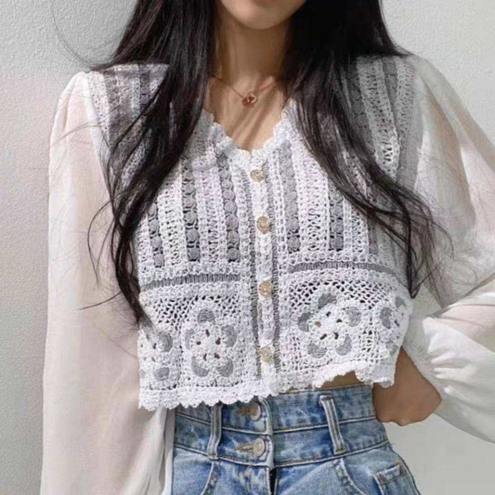 White blouse - Picture 2 of 2